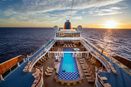 MS EUROPA Golf and Cruise Foto: © Hapag-Lloyd Cruise