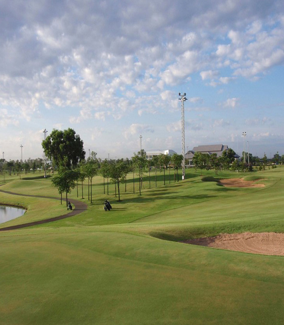 Thailand Golfplatz QU Rachakram Golf Club 1