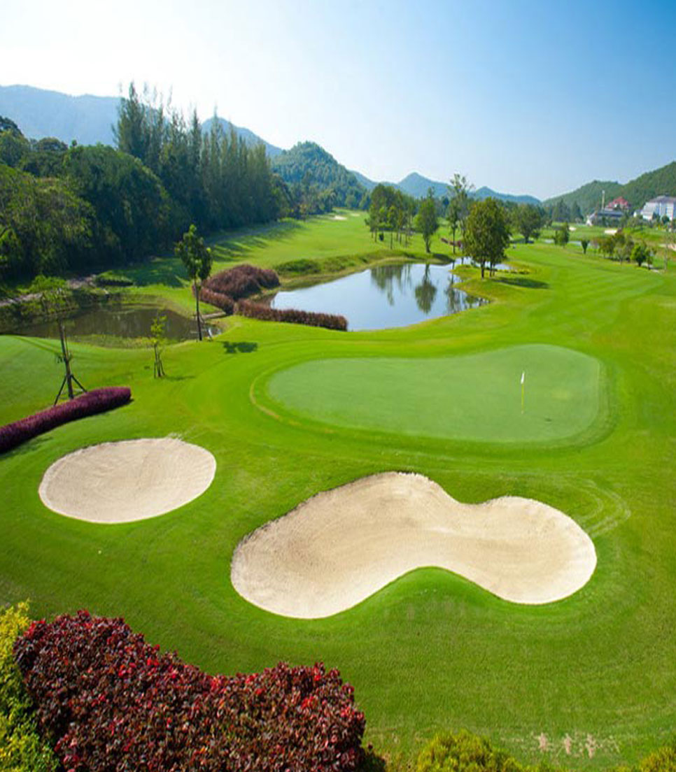 Thailand Golfplatz QU Alpine Golf Resort Chiang Mai