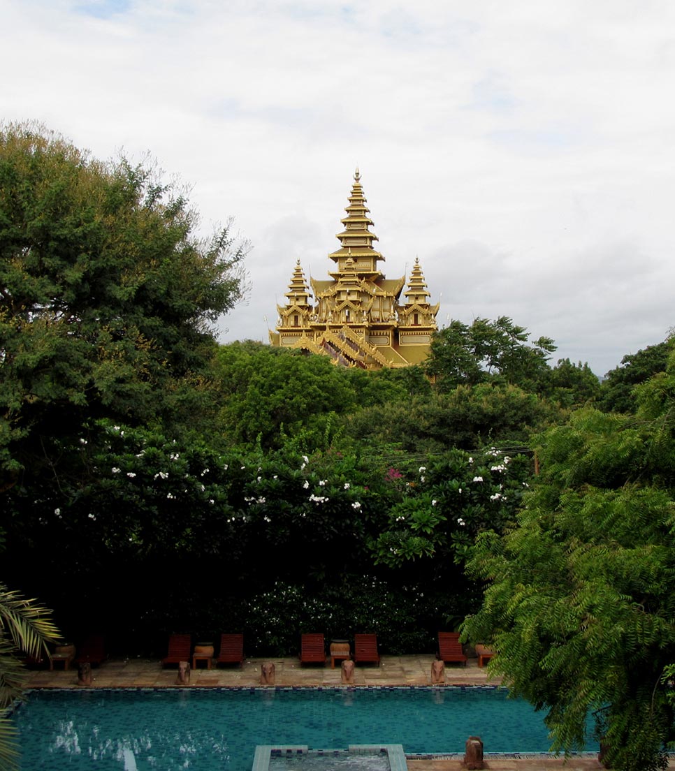 Myanmar - The Hotel @ Tharabar Gate