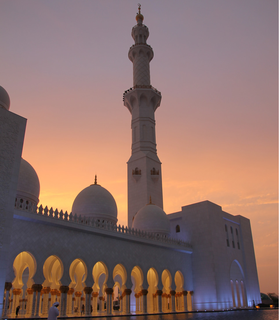 Abu Dhabi - allg Moschee Abendlicht