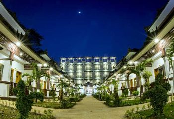 Myanmar - Yadanarpon Dynasty Hotel